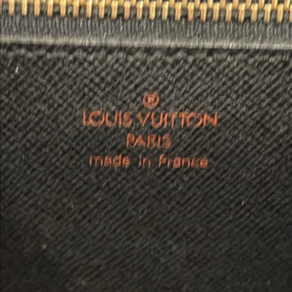 Louis Vuitton Black Epi Leather Clutch with Gold Lock - Picture 8 of 11
